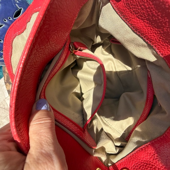 Cynthia Rowley Red and Pink coral Crossbody leather Bag with Versatile Design - Picture 11 of 16